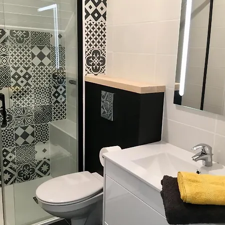 아파트 300 M De La Plage - Quartier Arago - Appartement T2 *
